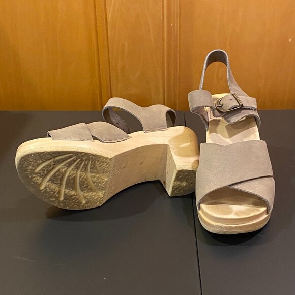 Suede Clog Sandals - Alaska Gray - Picture 4 of 4